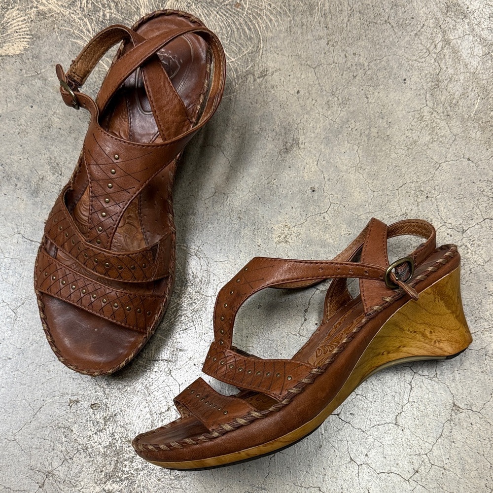 *Ariat Brown Leather Wedge Sandals Ariat Rugged West collection EUC